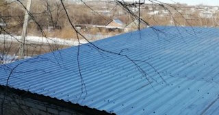 Демонтаж поликарбоната с крыши в Астрахани - услуги по доступной цене от 623 рублей